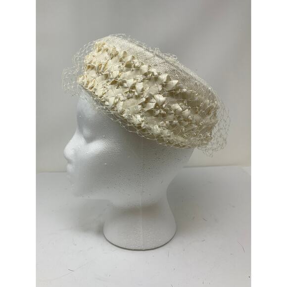 Vintage 60's Pill Box Hat Woven Basket Detail Mesh Netting Cream - Picture 2 of 6